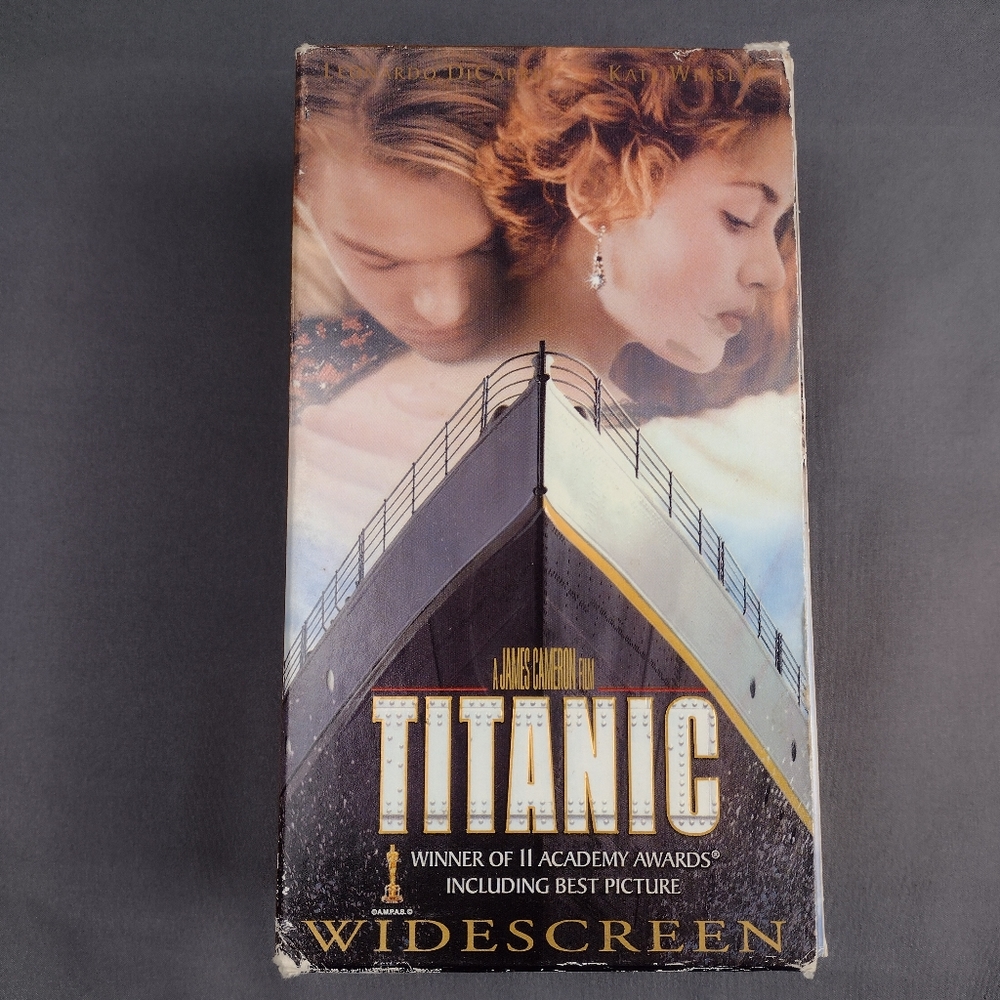 Titanic Widescreen 2 VHS set